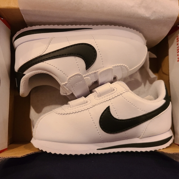 Nike Other - Kids shoe- 7c
